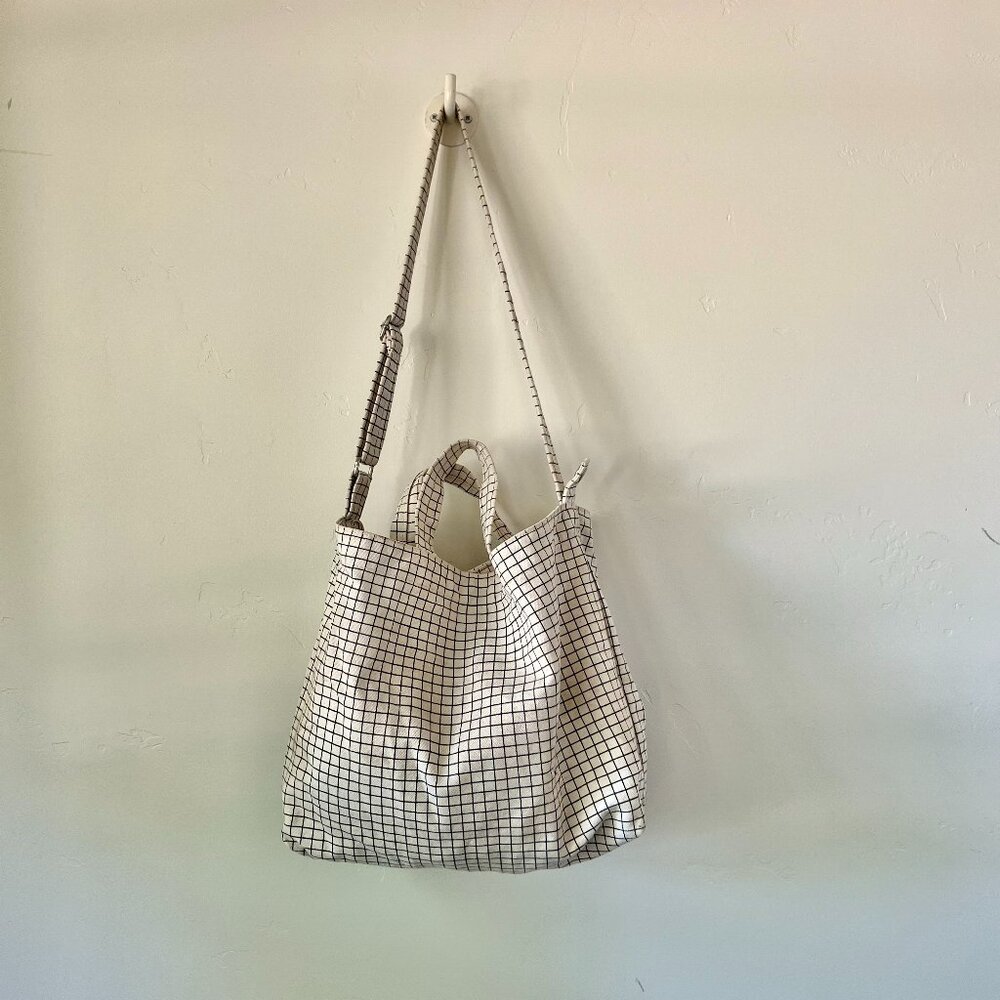 BAGGU Canvas Duck Bag in Natural Grid